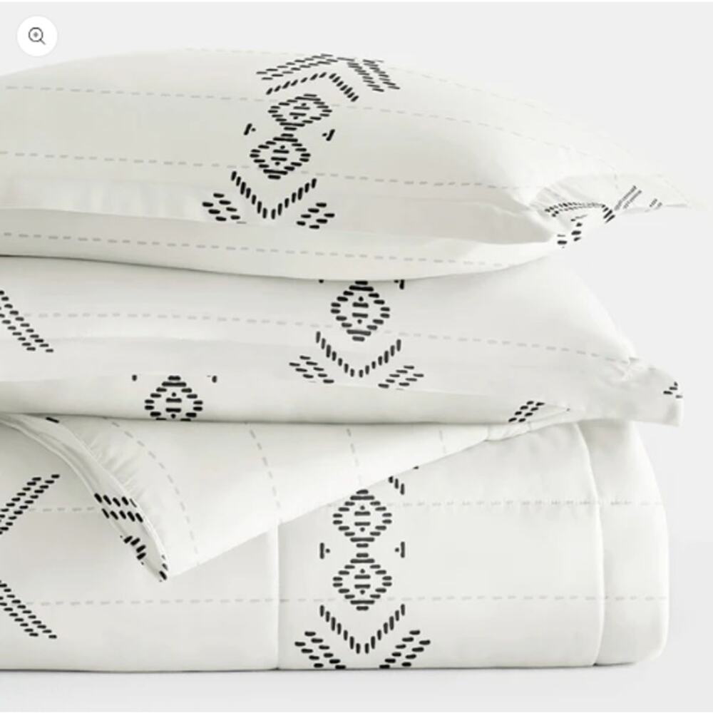 Patterned Down-Alternative Comforter Set - Picture 2 of 5
